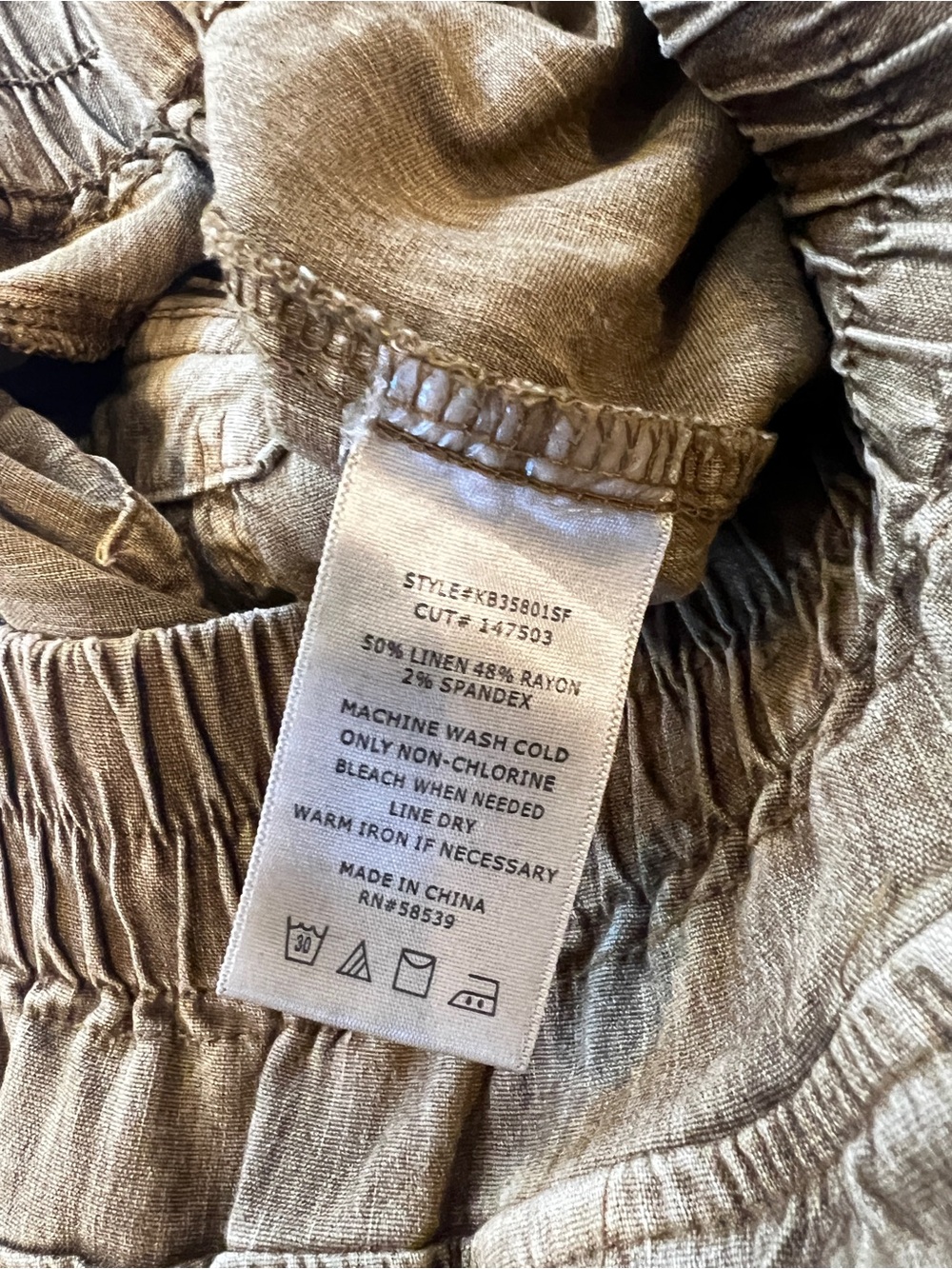 Christina Smocked Band Linen Short by Kut From The Kloth - Picture 9 of 11